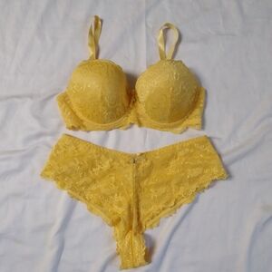 Elegant Yellow Lace Lingerie Set